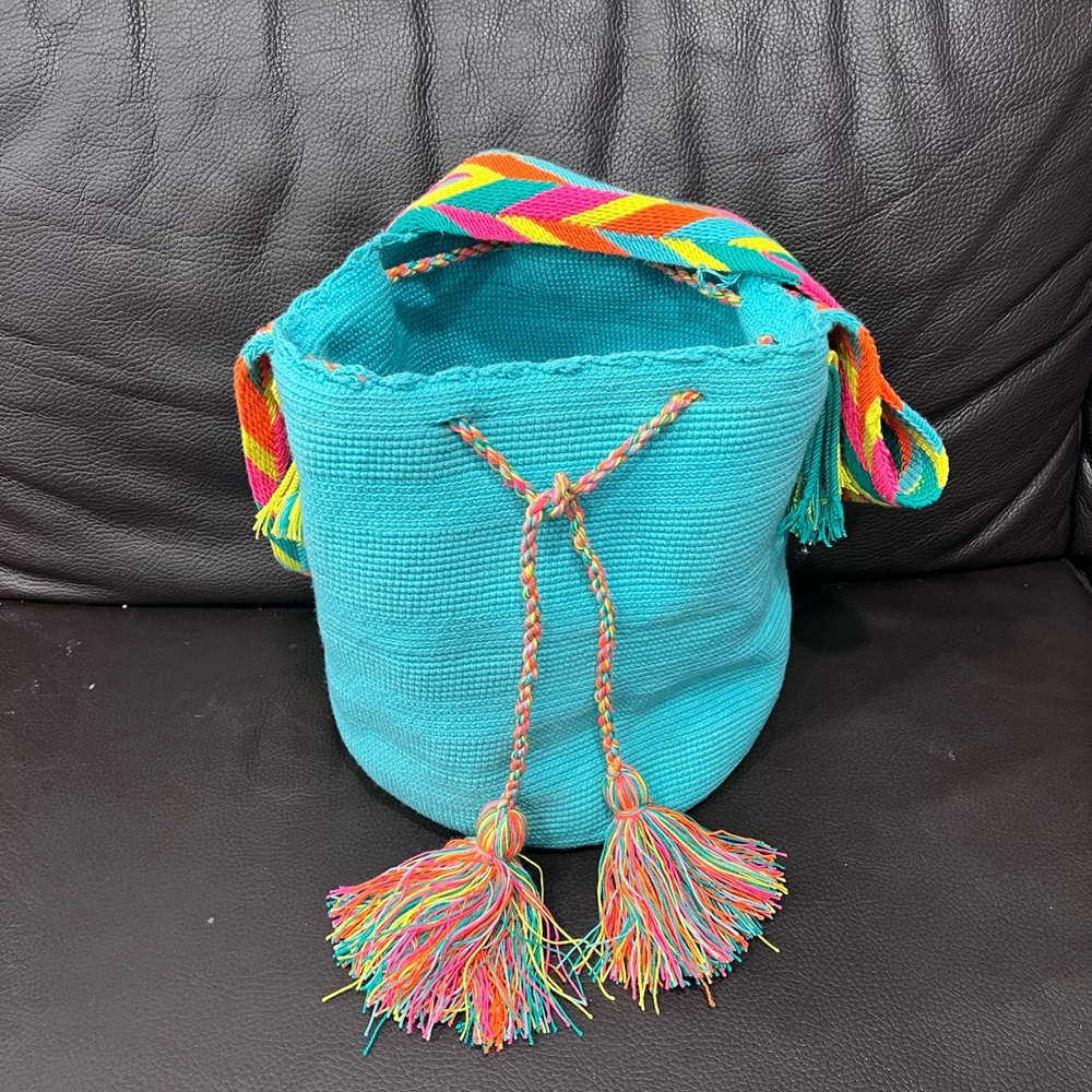 Colorful Woven Bucket Bag